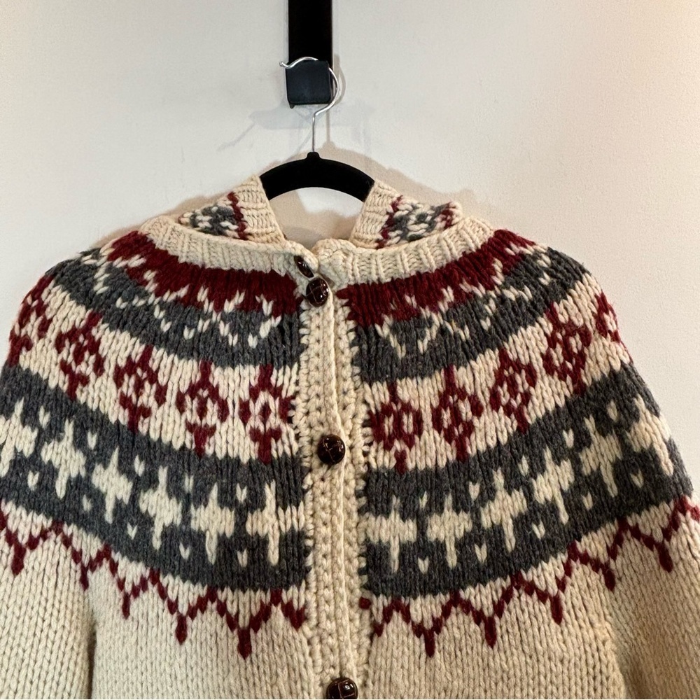 CARDIGAN Sz M Buttoned  Hooded Icelandic Design Seam Pockets Handmade Cardigan - Picture 2 of 8